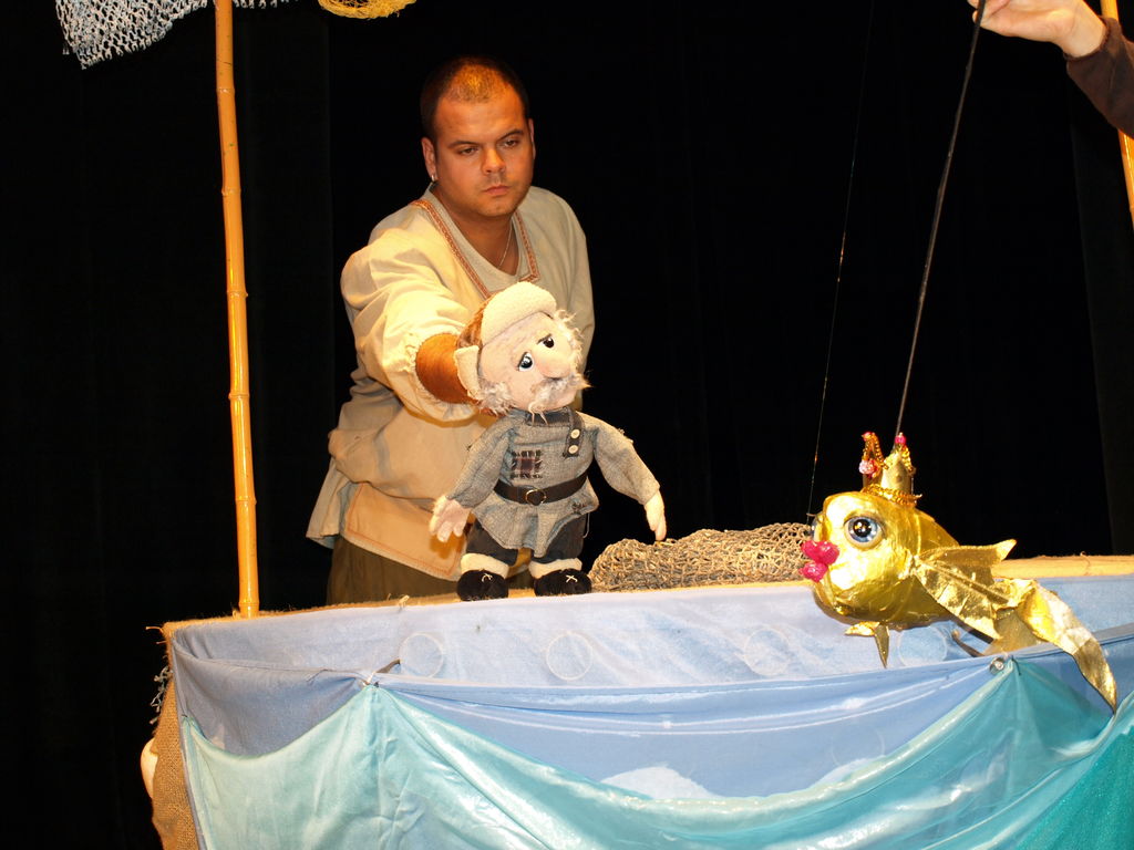 Рибарят и златната рибка