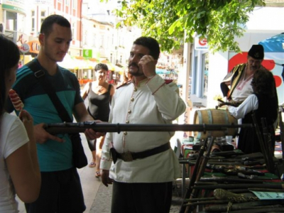 Да изпробваме оръжието. Пушка