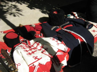 Стари военни униформи. Униформи