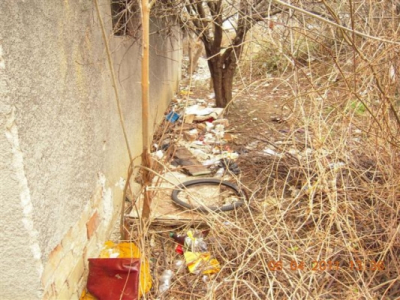 Разхвърляни боклуци в Габрово Габрово