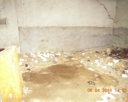 Още едно помещение, което е превърнато в тоалетна. Трето помещение